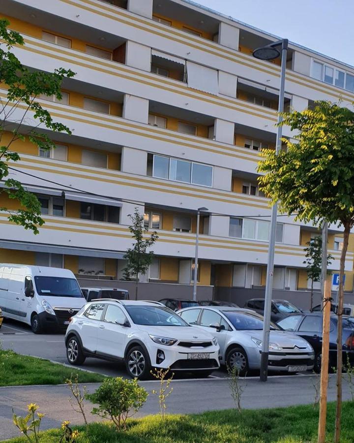 Apartman Bilja 3* Загреб Екстериор снимка