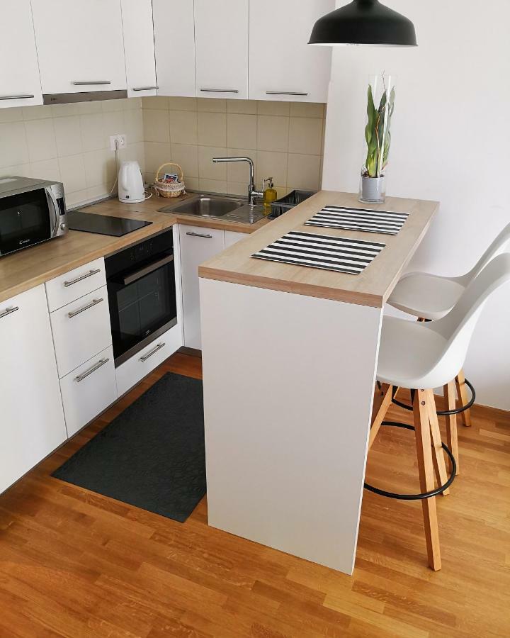 Apartman Bilja 3* Загреб Екстериор снимка